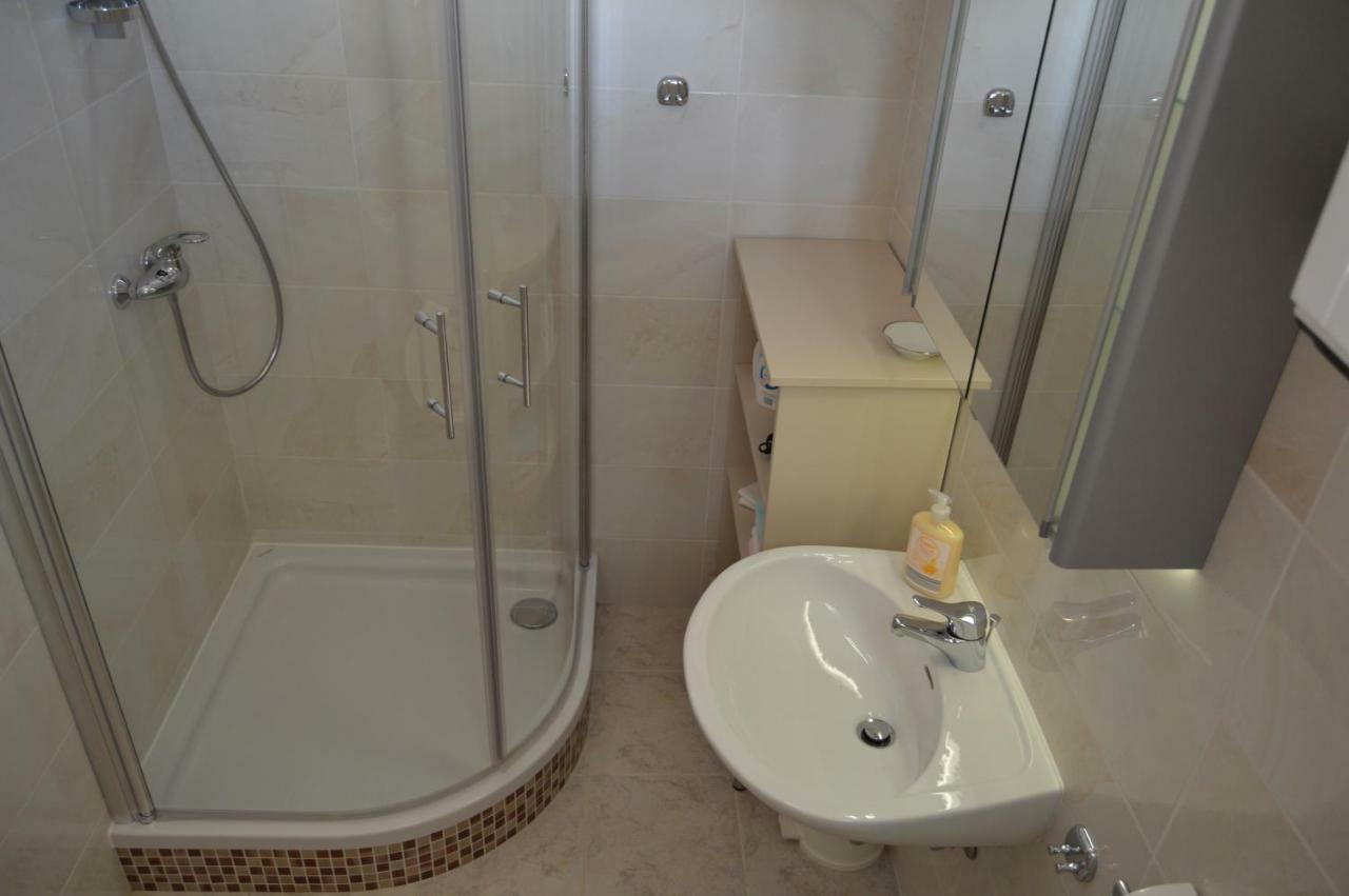 Apartmani Misic Zdrelac Ngoại thất bức ảnh